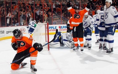 Shayne Gostisbehere's two goals help Flyers defeat Lightning